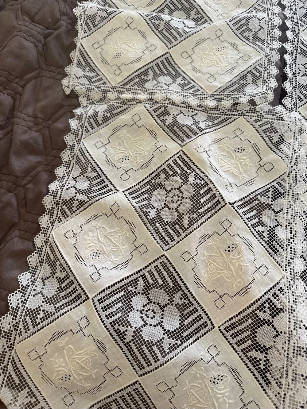 Cream Lace Crochet Bed Runner and Matching Placemat Set